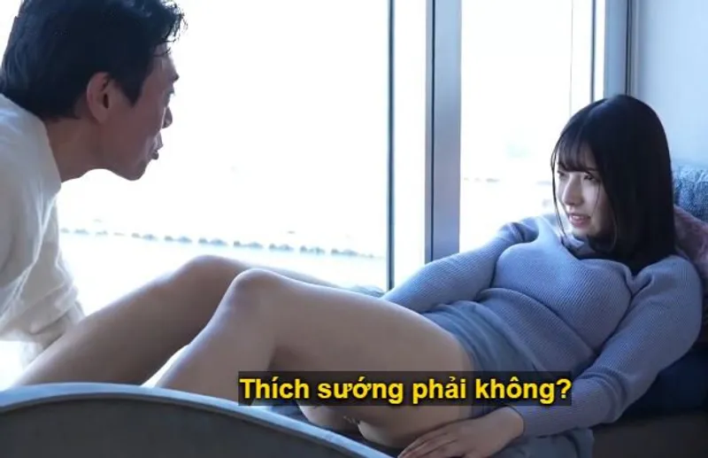 Sự chạm trán giữa ông bác và cô minh tinh tuổi teen mới chân ướt chân ráo tại nhà nghỉ sang trọng.